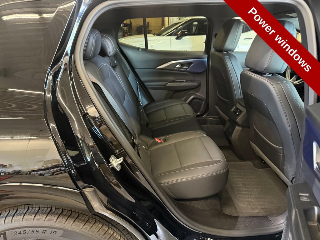 Used 2024 Chevrolet Equinox EV LT FWD image 40