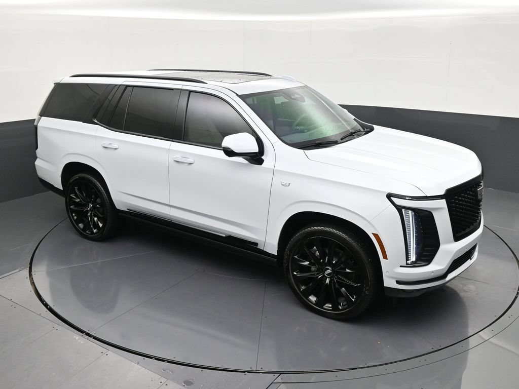 Certified 2026 Cadillac Escalade Platinum Sport w/ LPO, ONYX Package AWD/4WD image 18