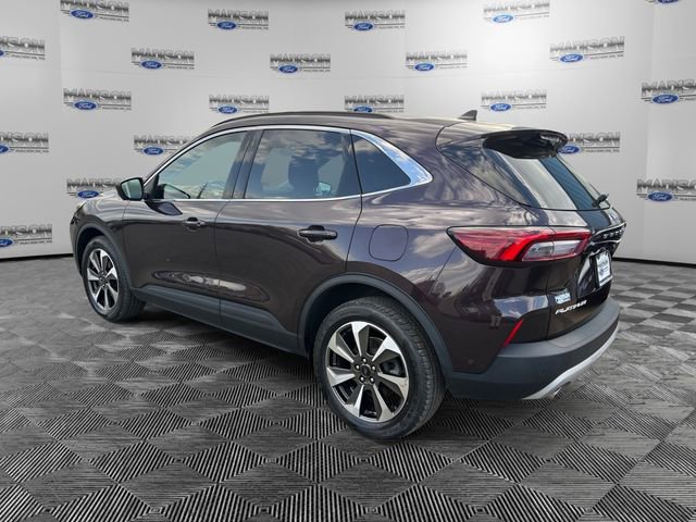 Certified 2023 Ford Escape Platinum w/ Premium Technology Package image 3