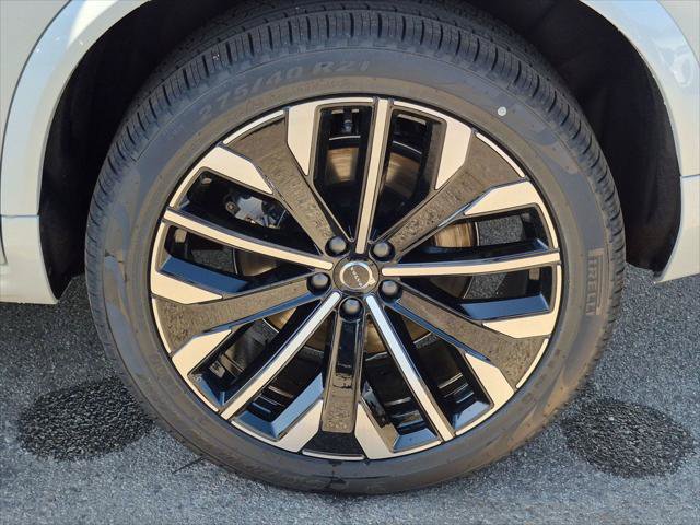 New 2026 Volvo XC90 T8 Ultra w/ Protection Package AWD/4WD image 6