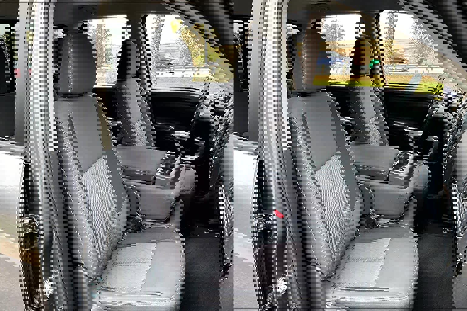 Used 2024 Nissan Titan SV w/ Accessory Utility Package image 16