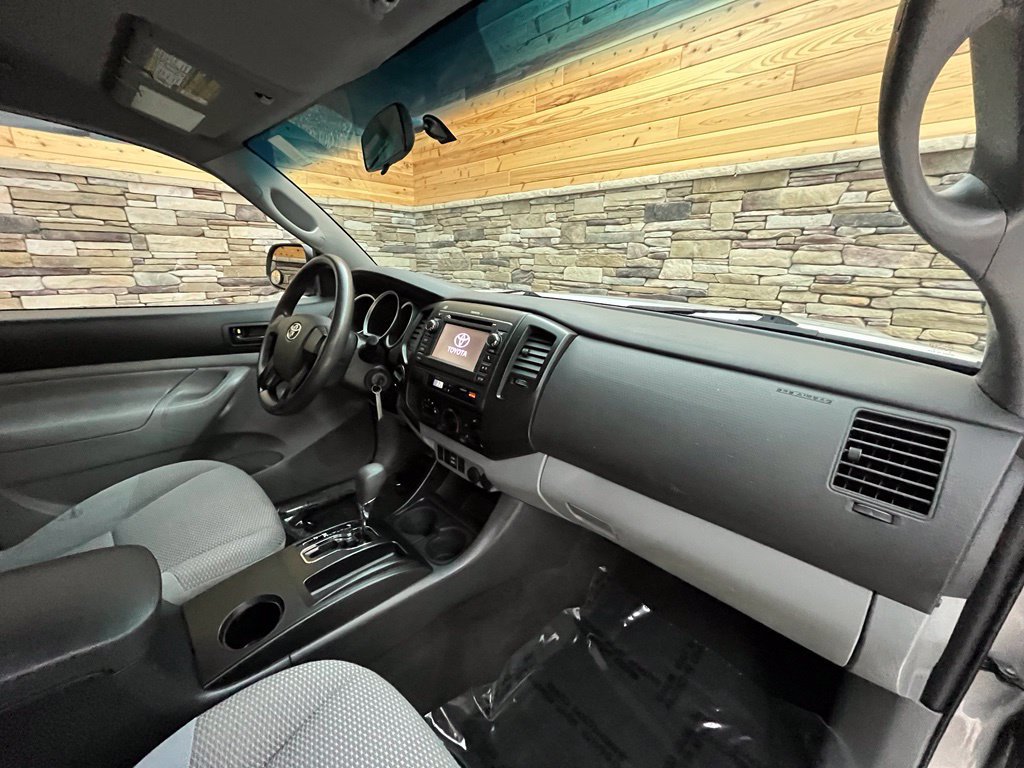 Used 2013 Toyota Tacoma 4x4 Regular Cab image 23