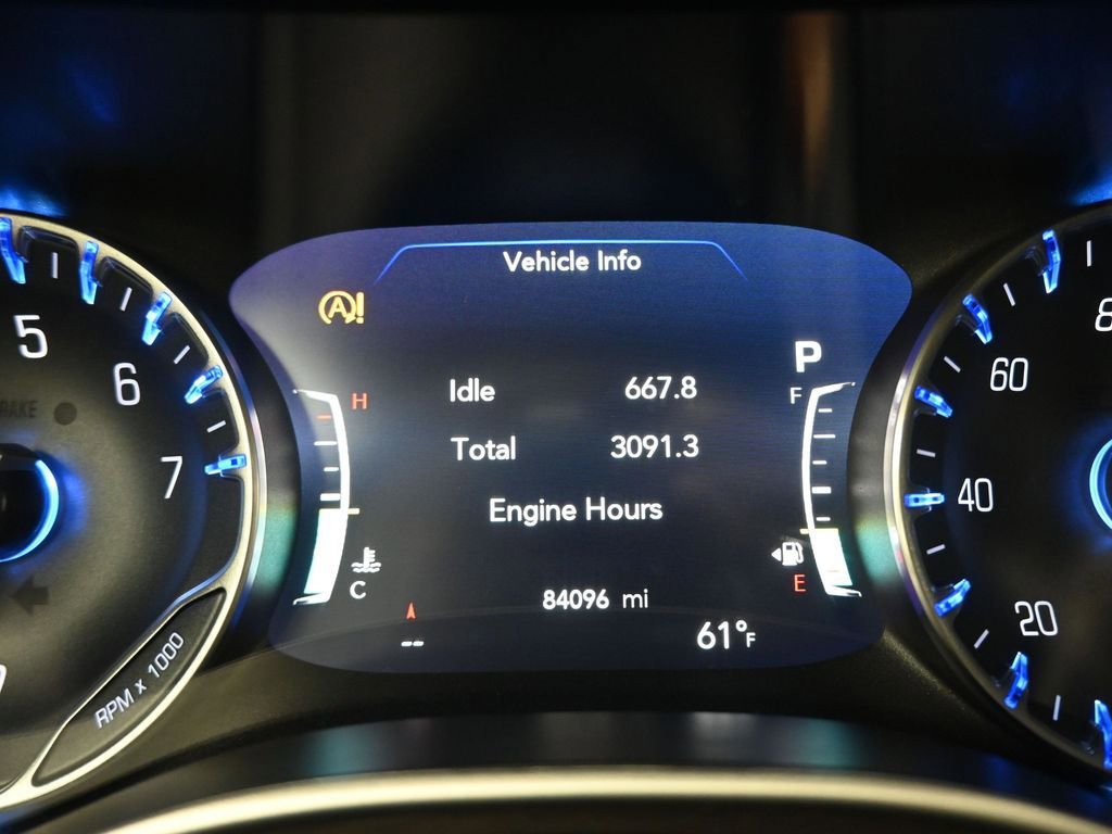 Used 2022 Chrysler Pacifica Touring-L image 15