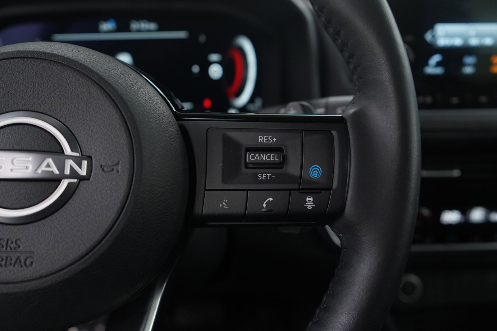 Used 2023 Nissan Rogue Platinum w/ Platinum Premium Package image 18