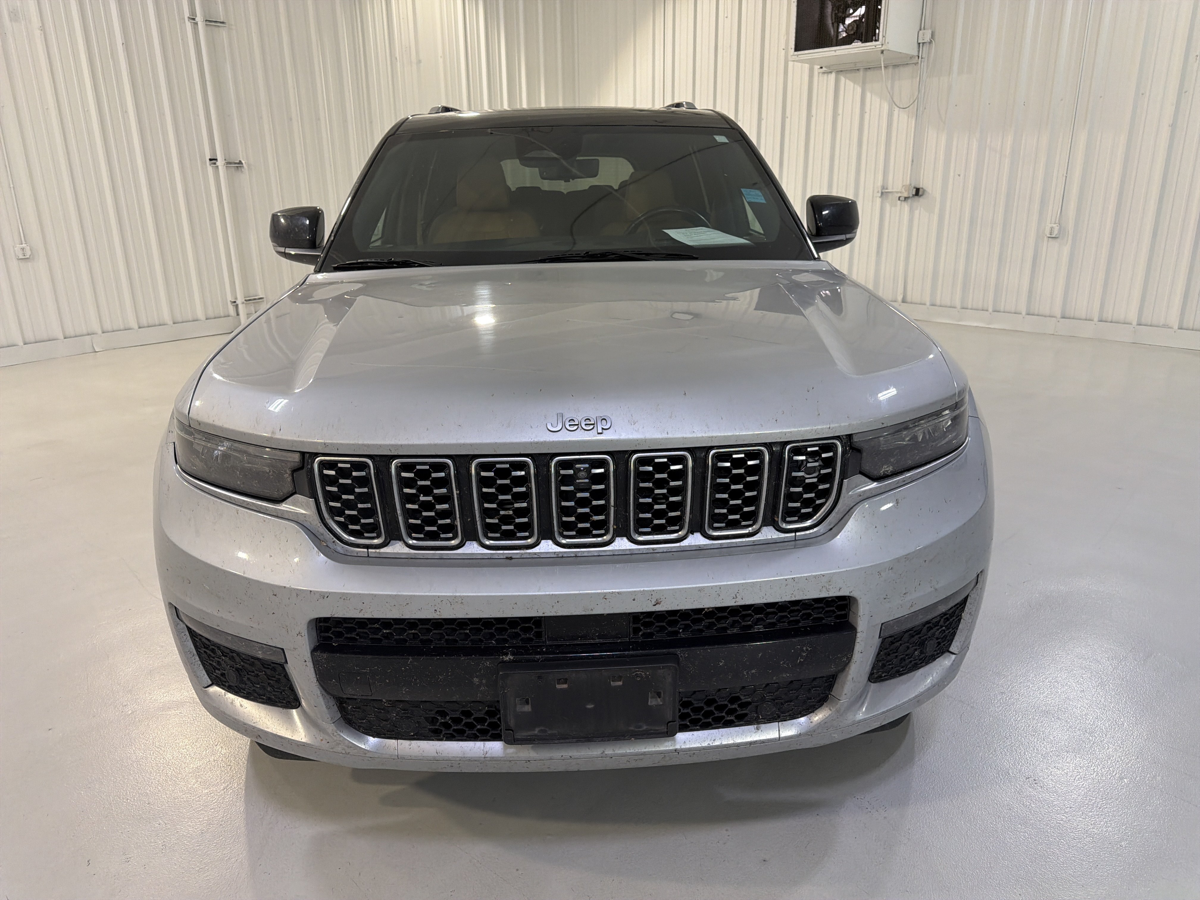 Used 2023 Jeep Grand Cherokee L Summit AWD/4WD image 8