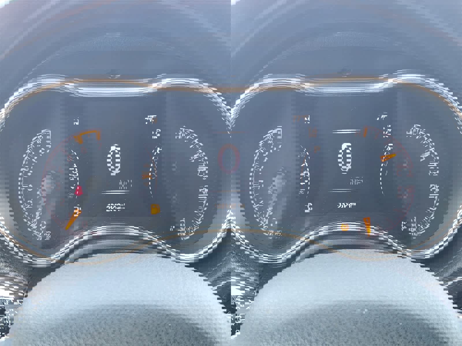 Used 2017 Jeep Grand Cherokee Overland w/ Jeep Active Safety Group image 16