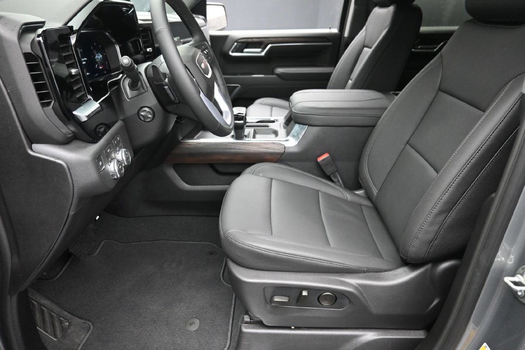 New 2026 GMC Sierra 1500 SLT w/ SLT Premium Plus Package AWD/4WD image 15