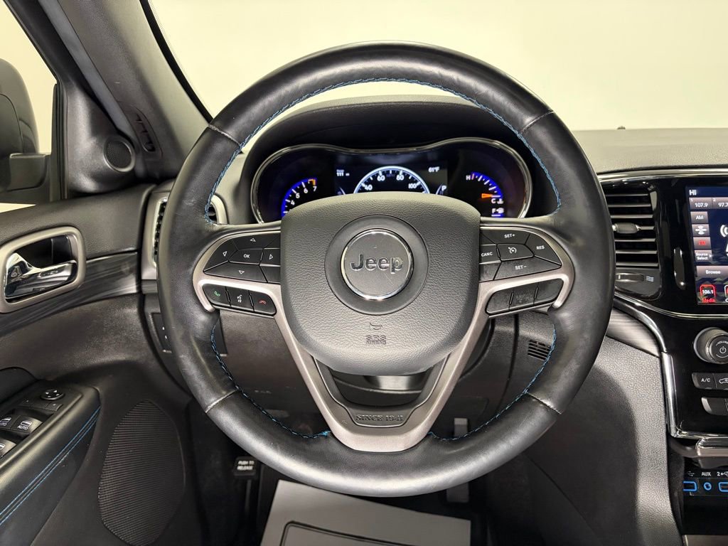 Used 2020 Jeep Grand Cherokee Laredo AWD/4WD image 13