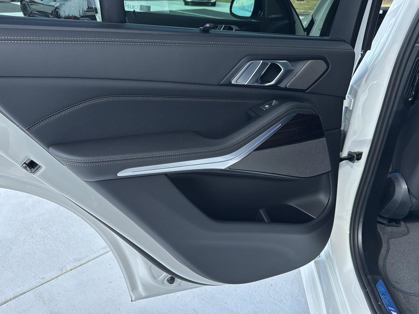 New 2026 BMW X5 sDrive40i image 16