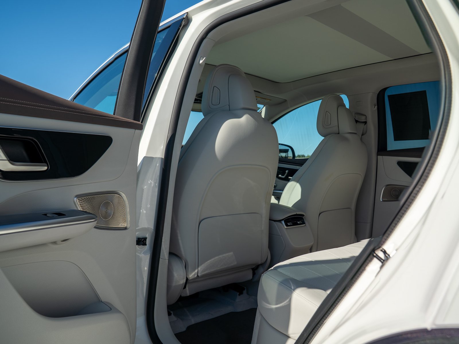 Certified 2023 Mercedes-Benz EQE 350+ 4MATIC SUV image 25