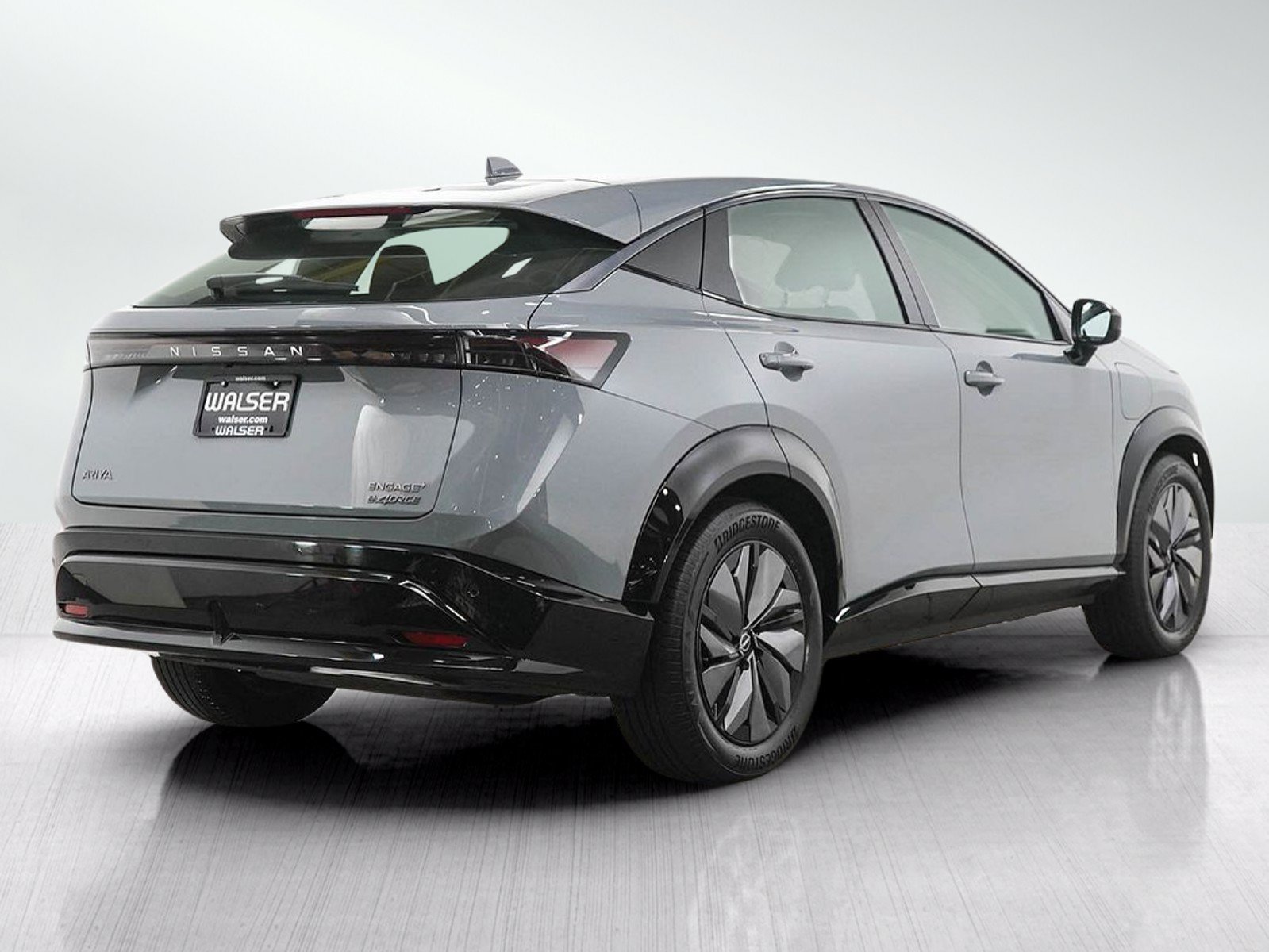 Used 2024 Nissan Ariya AWD image 6