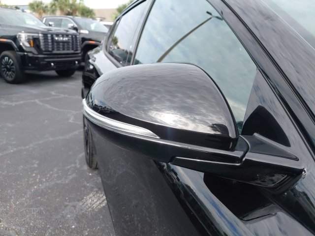 Used 2024 Buick Envista Sport Touring w/ Convenience I Package FWD image 12