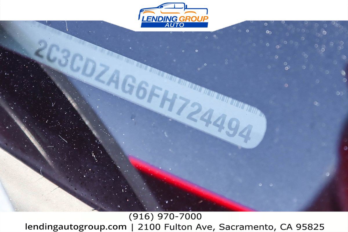 Used 2015 Dodge Challenger SXT image 26