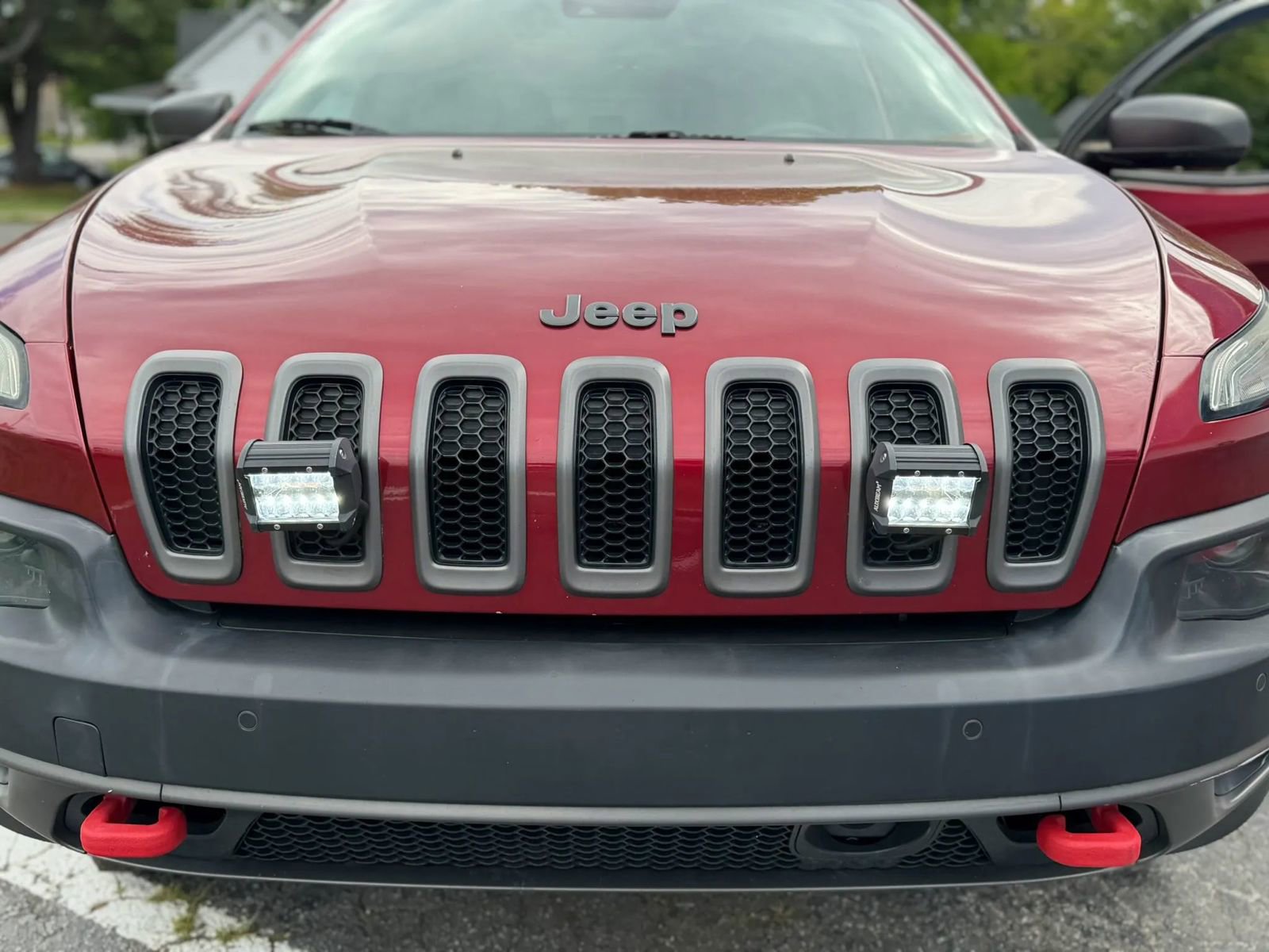 Used 2014 Jeep Cherokee Trailhawk w/ Technology Group AWD/4WD image 23