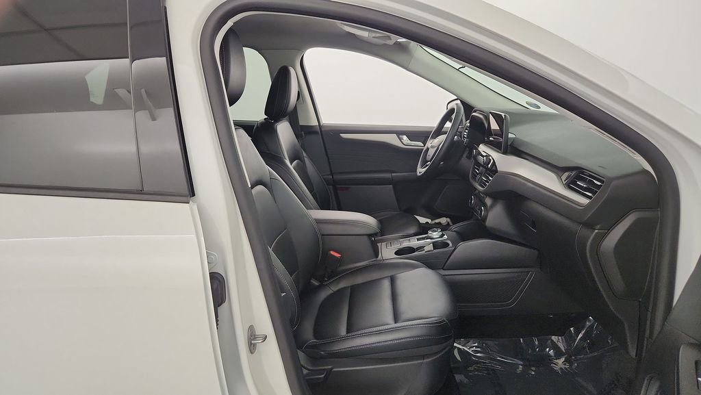 Used 2022 Ford Escape SEL image 31