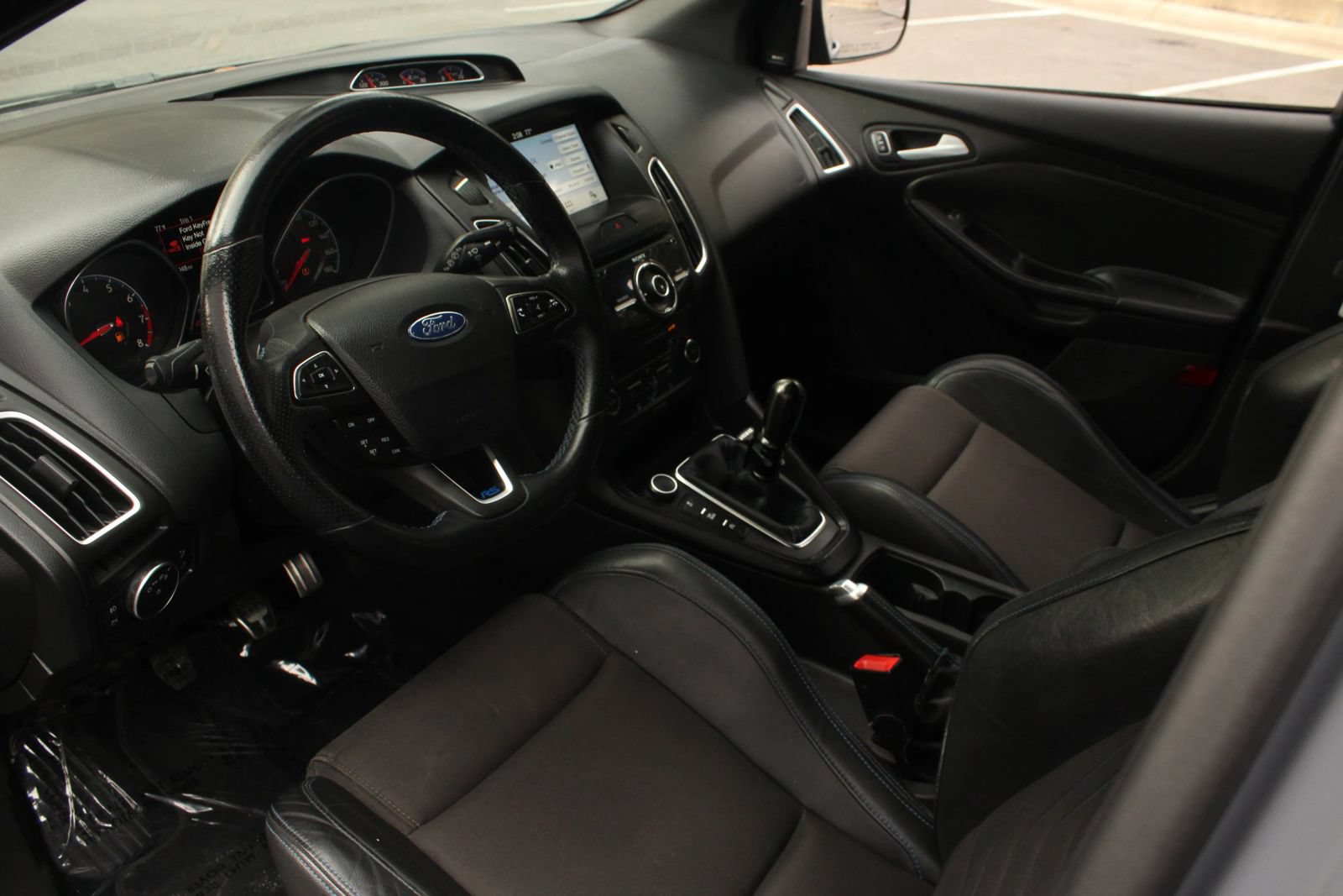 Used 2017 Ford Focus RS AWD/4WD image 13