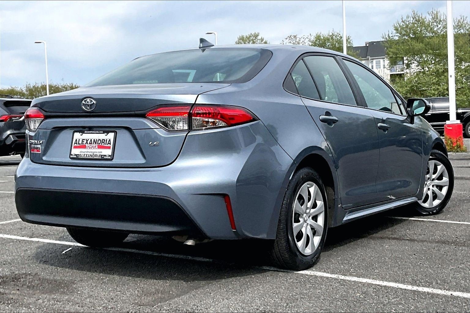 Used 2023 Toyota Corolla LE FWD image 12