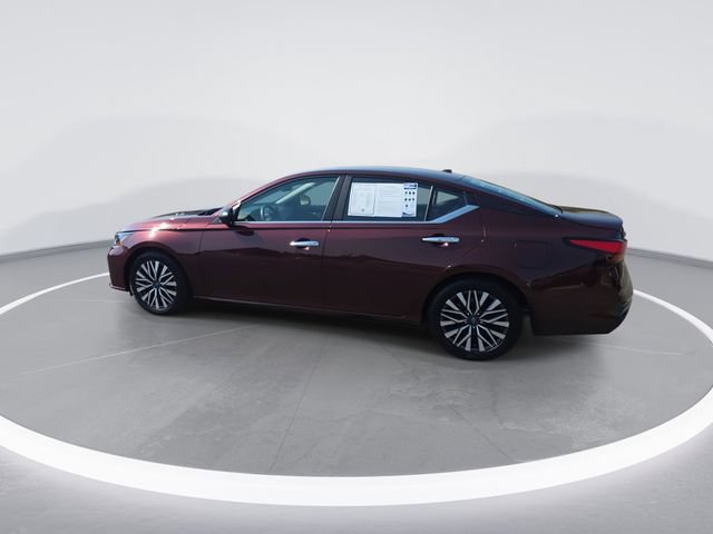 Used 2025 Nissan Altima 2.5 SV FWD image 6