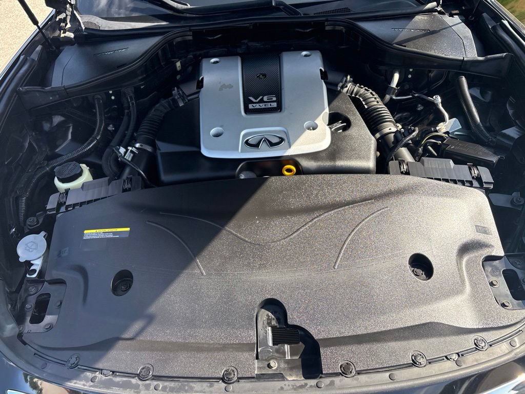 Used 2015 INFINITI Q70 L 3.7 w/ Technology Package RWD image 10