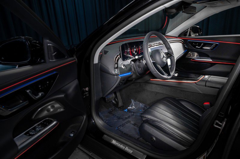 New 2025 Mercedes-Benz E 450 4MATIC All-Terrain Wagon image 11