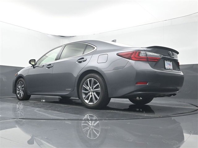 Used 2016 Lexus ES 300h image 21