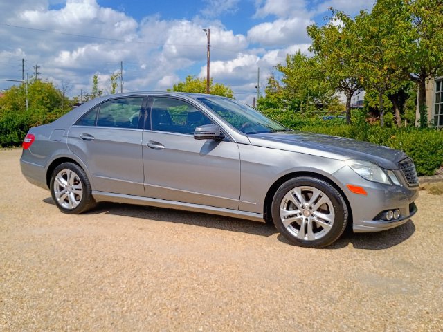 Used 2010 Mercedes-Benz E 350 Sedan image 16