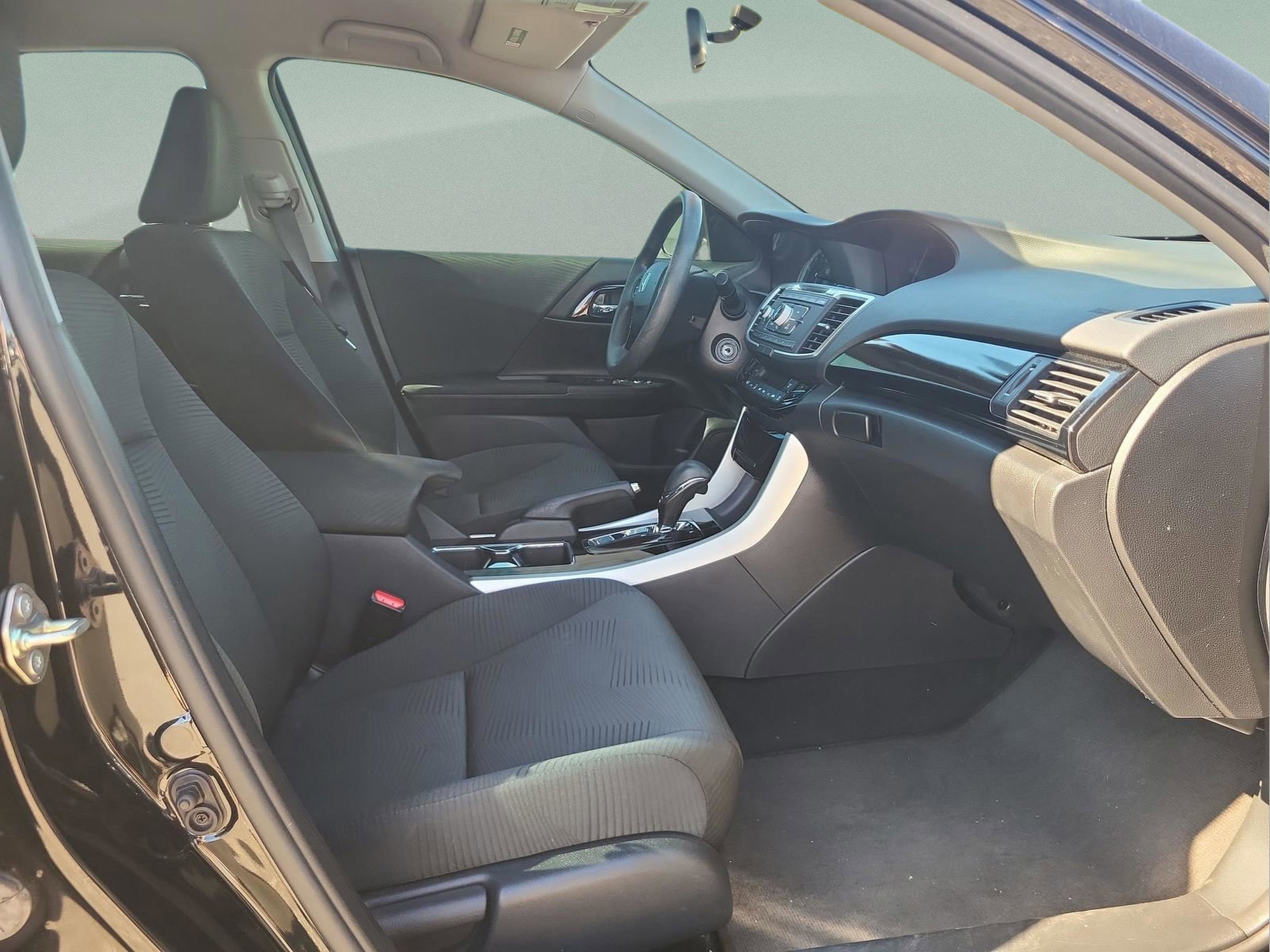 Certified 2017 Honda Accord LX image 20