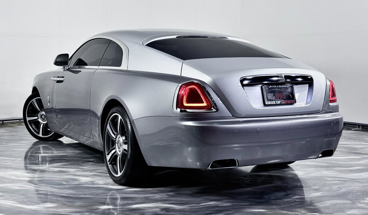 Used 2015 Rolls-Royce Wraith image 16