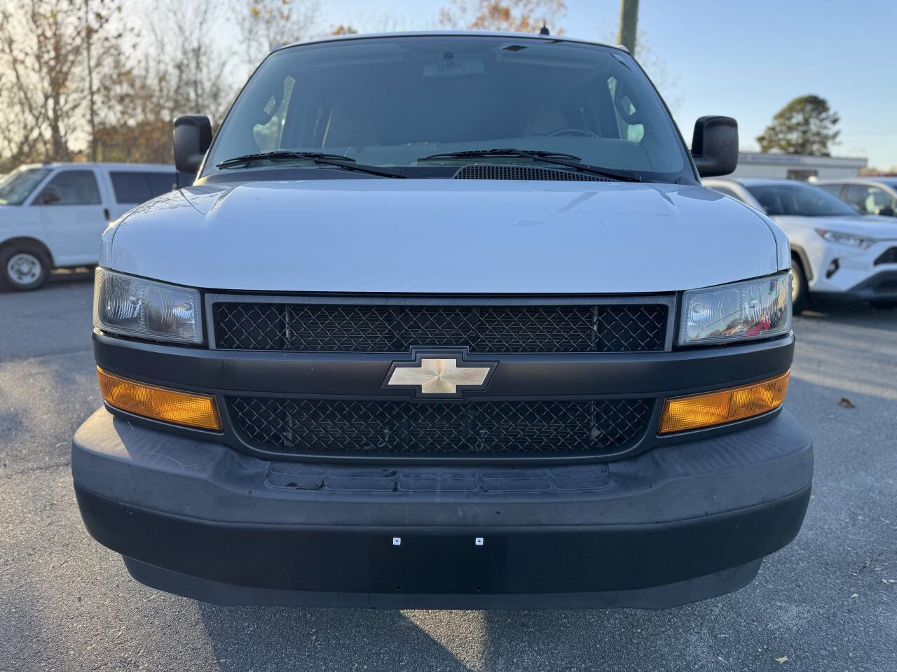 Used 2020 Chevrolet Express 2500 LS w/ Driver Convenience Package RWD image 19