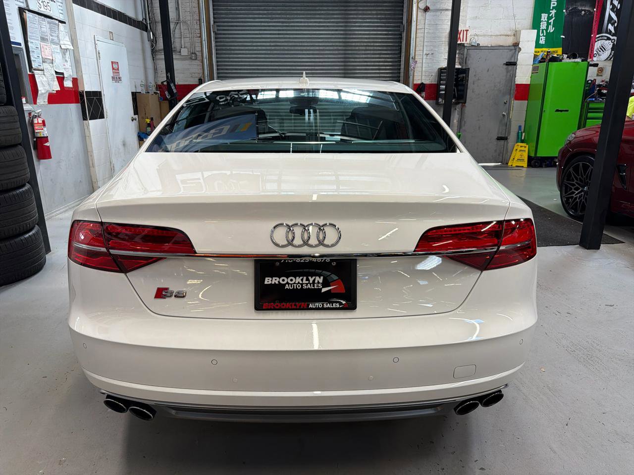 Used 2016 Audi S8 image 7