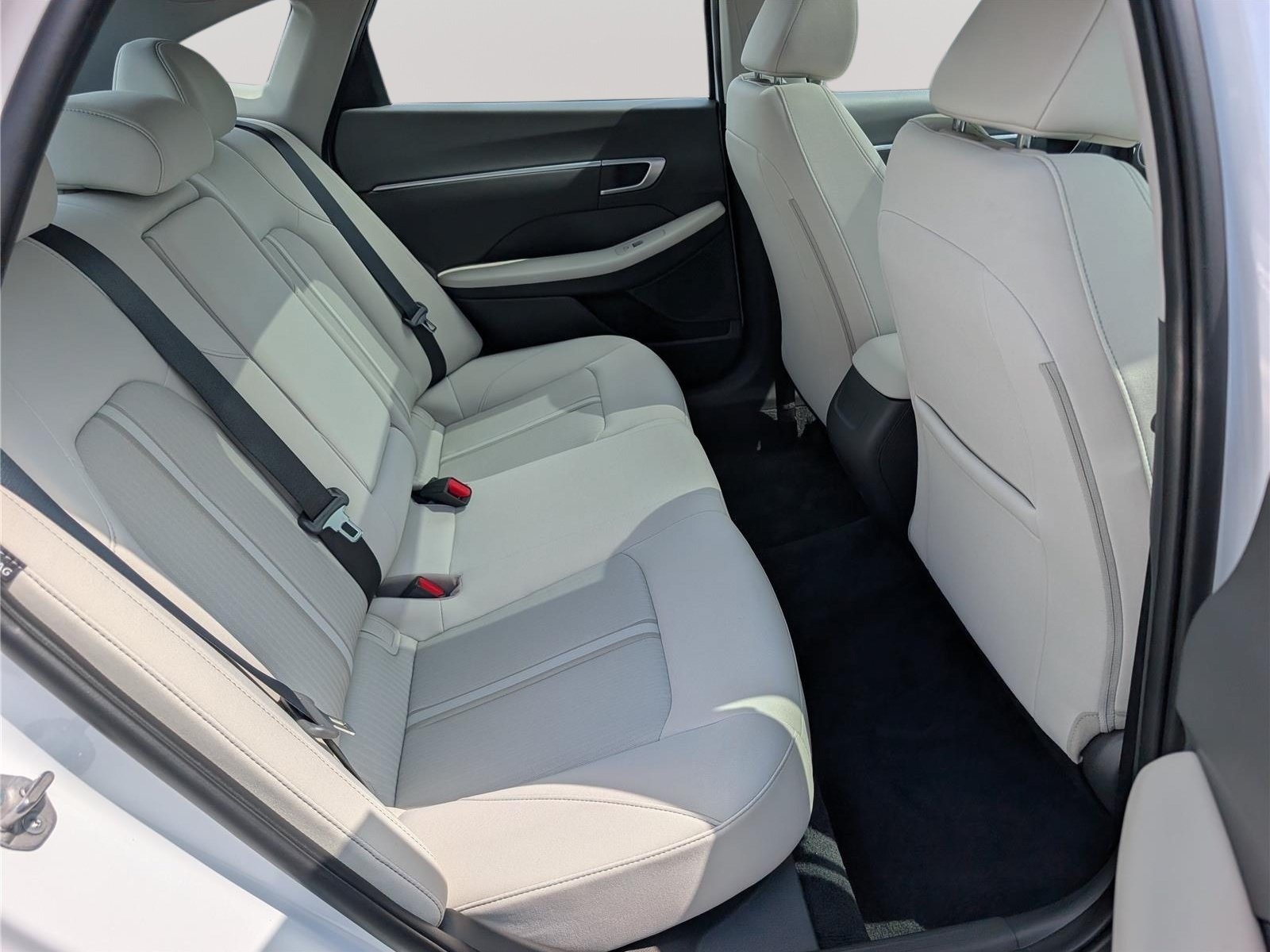 Used 2025 Hyundai Sonata SEL FWD image 11