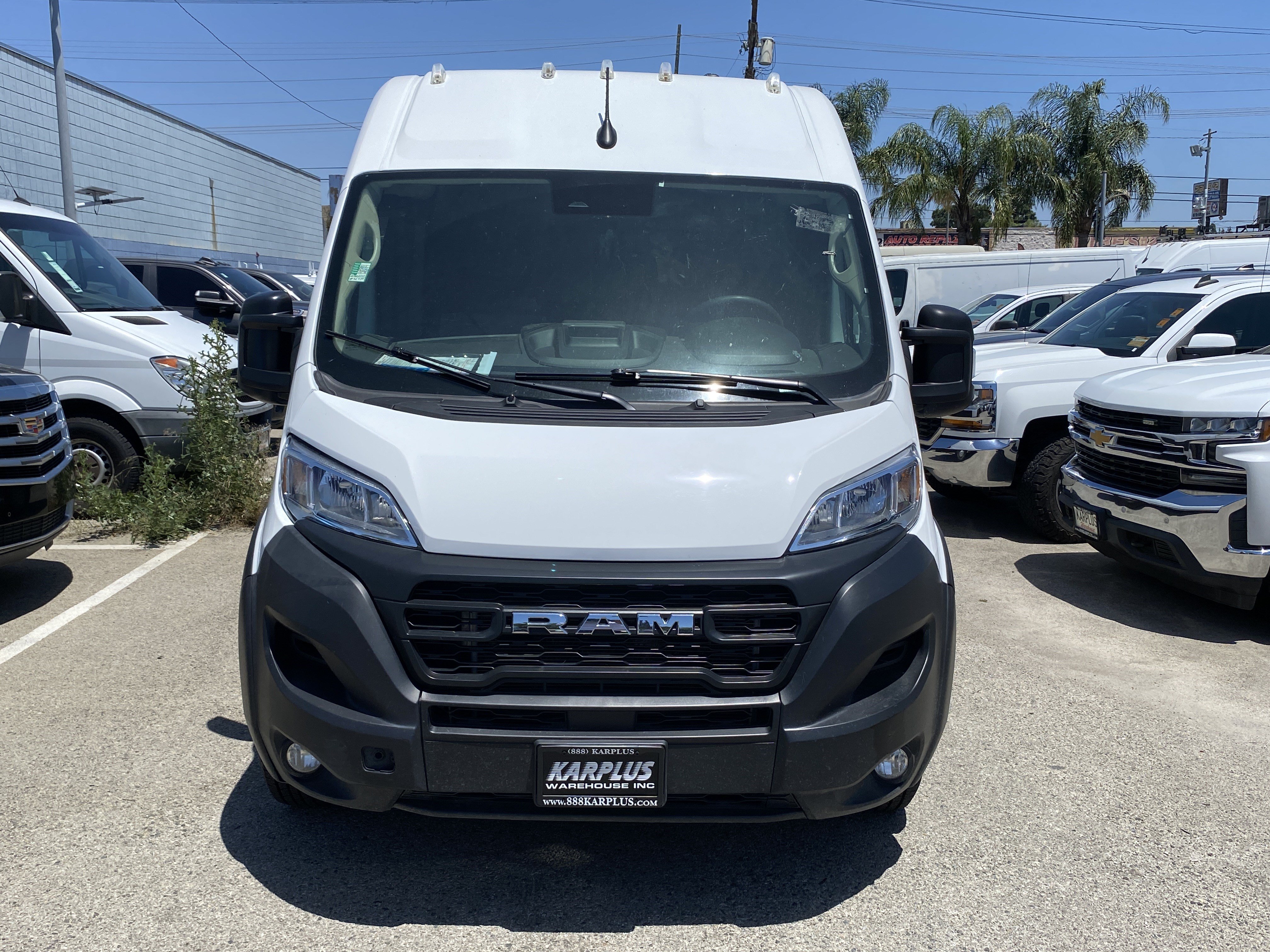 Used 2025 RAM ProMaster 2500 w/ Convenience Group FWD image 3