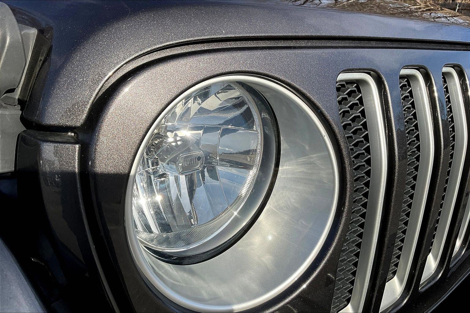 Used 2019 Jeep Wrangler Unlimited Sahara image 26