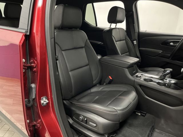 Used 2023 Chevrolet Traverse RS image 34