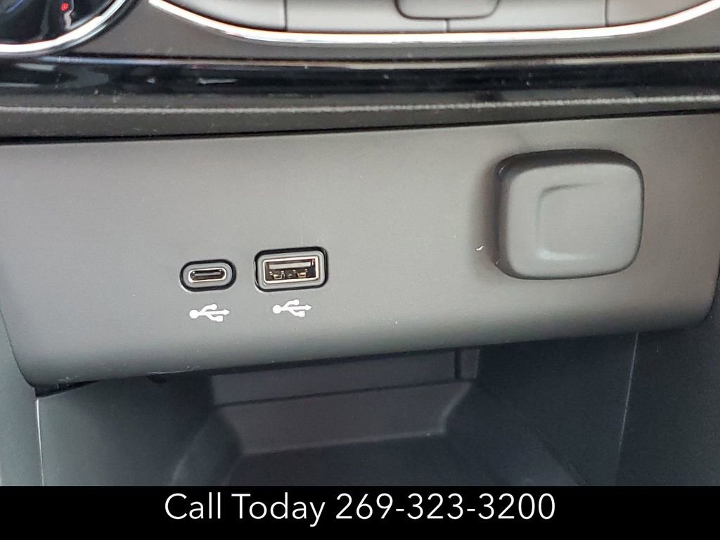 New 2025 Buick Encore GX Sport Touring w/ Comfort Package image 34