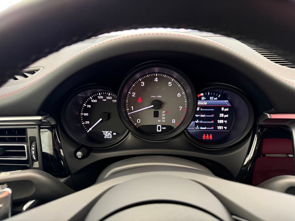 Certified 2026 Porsche Macan S AWD/4WD image 21