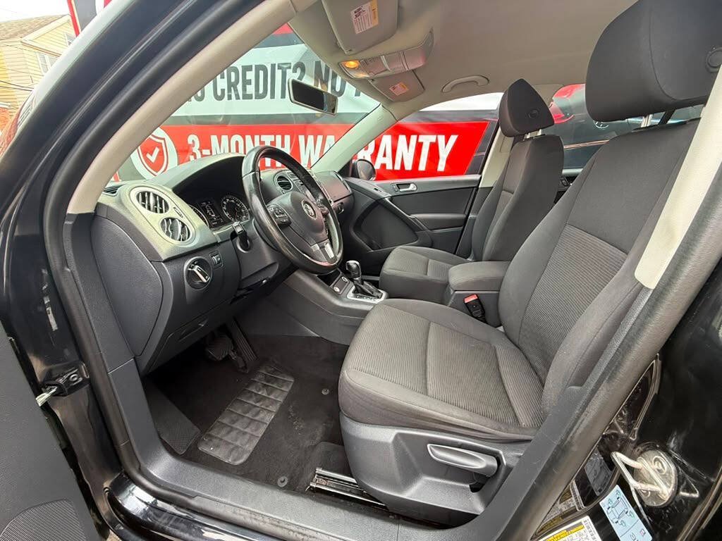 Used 2017 Volkswagen Tiguan Limited w/ Premium Package AWD/4WD image 13