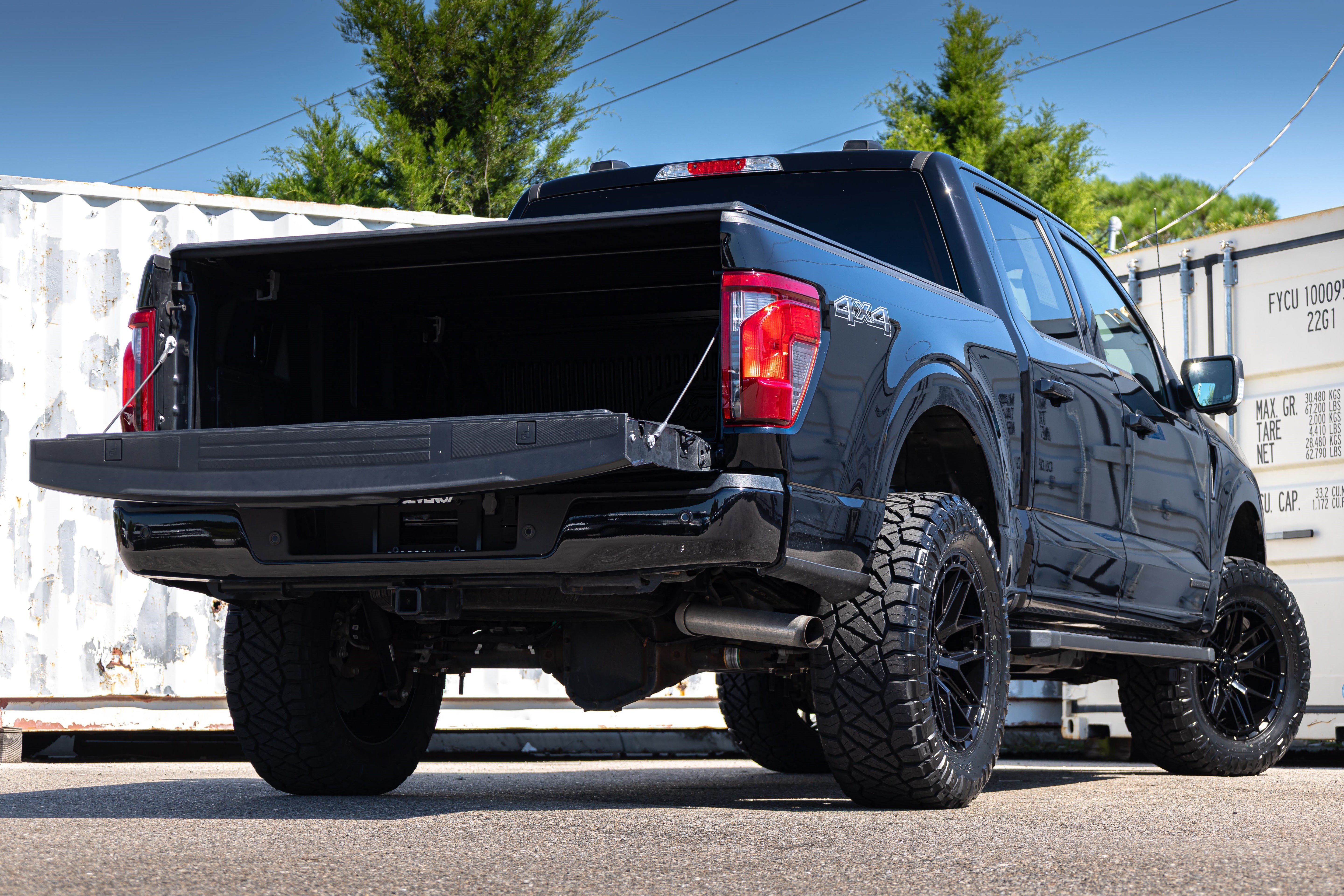 Used 2024 Ford F150 Platinum w/ FX4 Off-Road Package AWD/4WD image 35