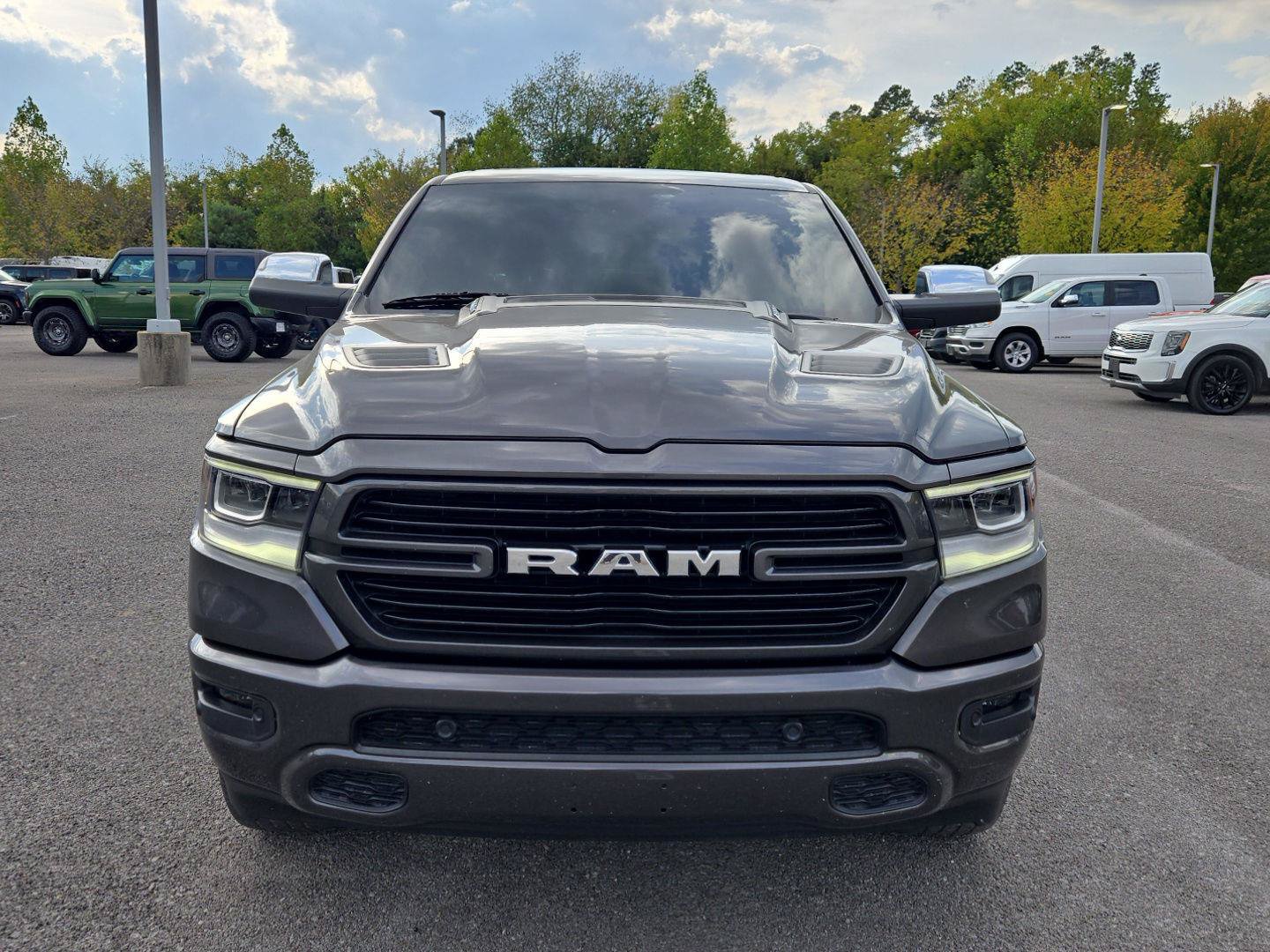 Used 2019 RAM 1500 Laramie AWD/4WD image 2