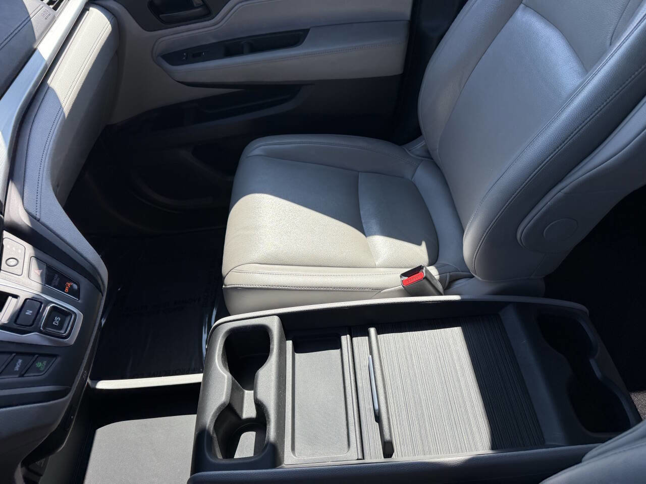 Used 2018 Honda Odyssey EX-L image 24