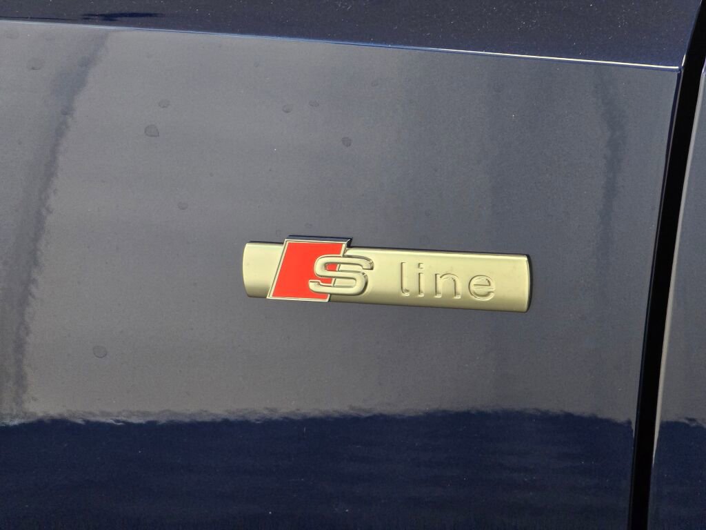 New 2025 Audi Q3 2.0T Premium image 23