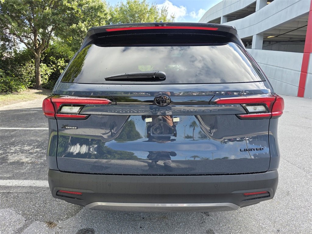 New 2026 Toyota Grand Highlander Limited image 10