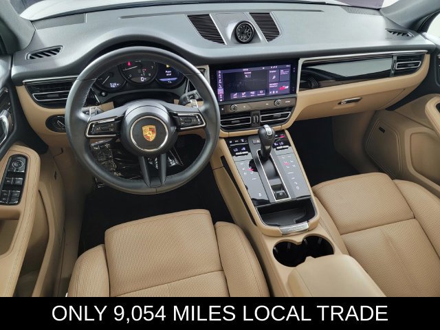 Used 2024 Porsche Macan AWD/4WD image 30