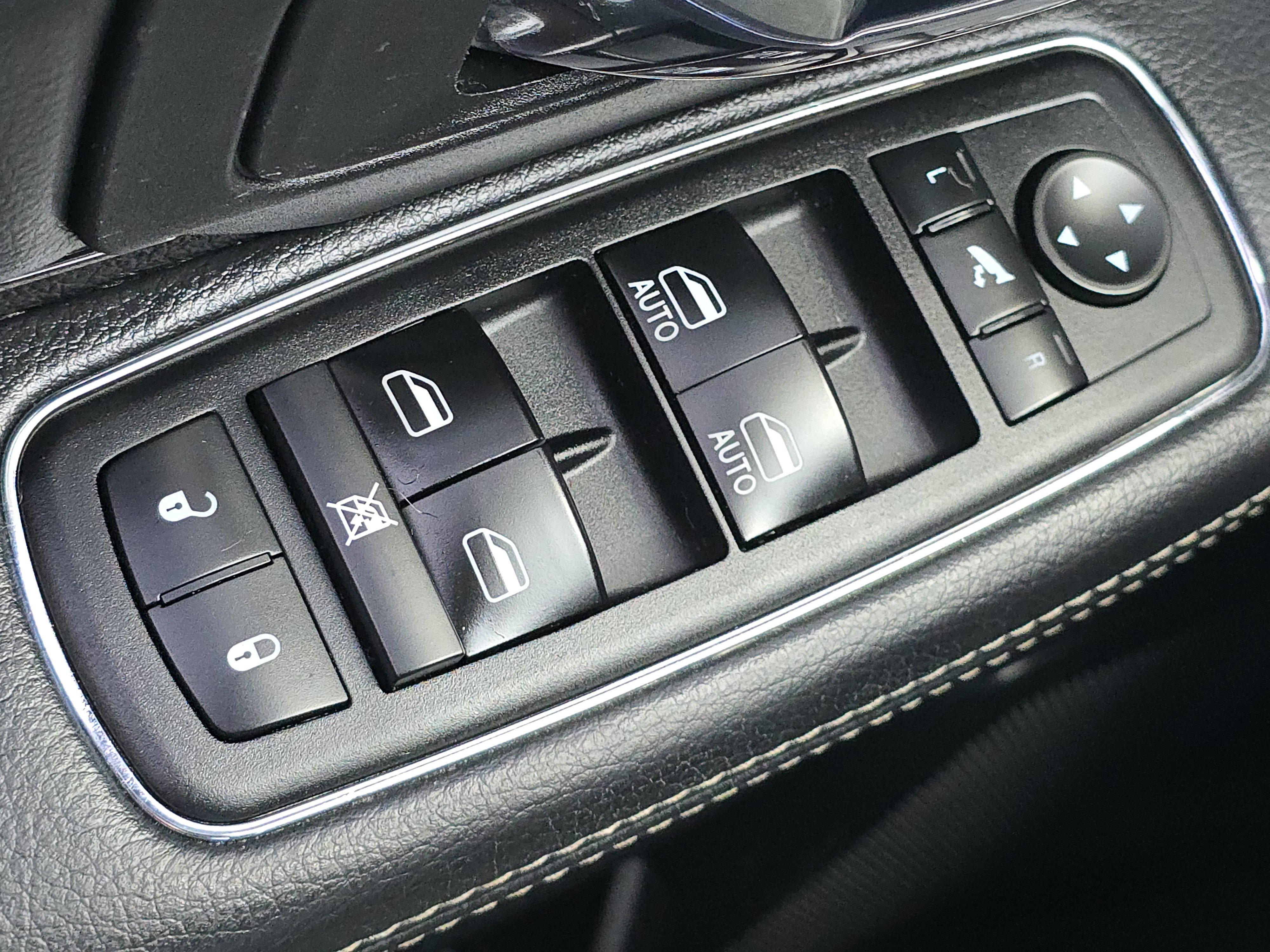 Used 2017 RAM 1500 Sport w/ Quick Order Package 26Q Night image 10