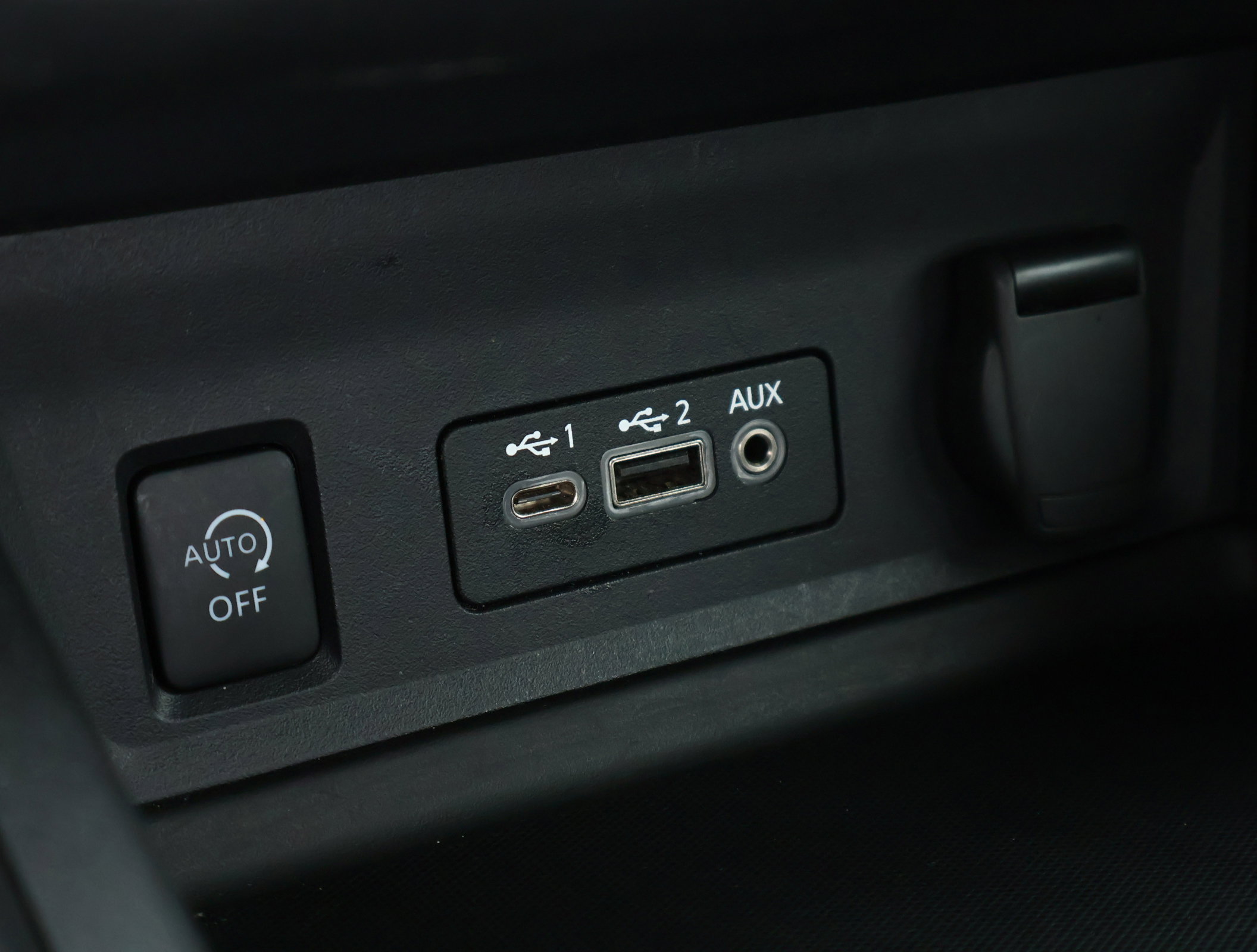 Used 2024 Nissan Sentra SV image 19