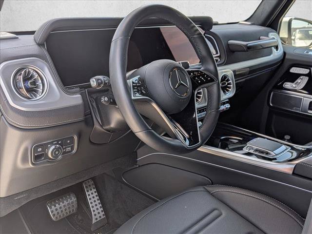 Used 2025 Mercedes-Benz G 550 image 9