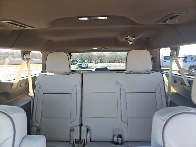 New 2026 GMC Yukon XL Denali w/ Sun & Power Step Package image 33