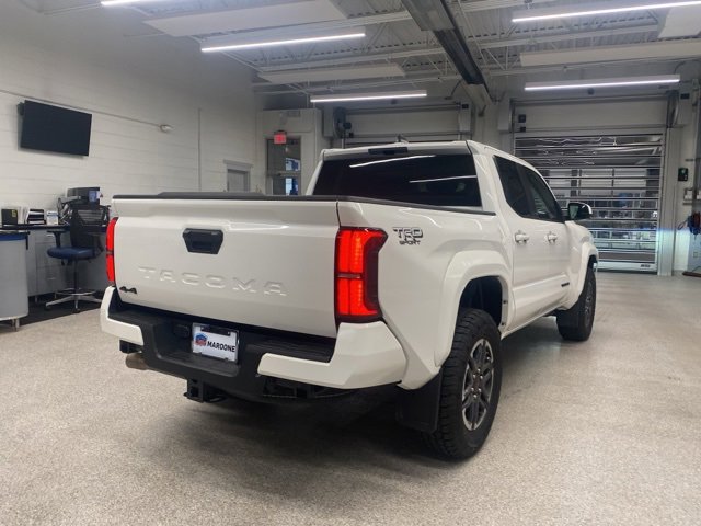 Used 2024 Toyota Tacoma TRD Sport image 6