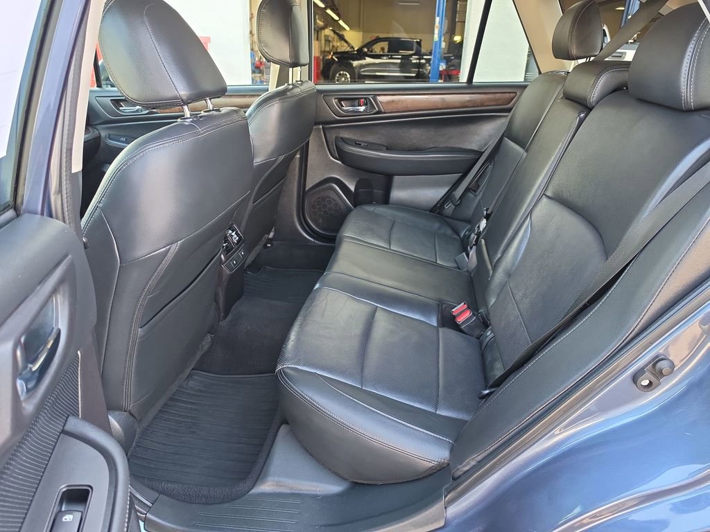 Used 2016 Subaru Outback 2.5i Limited AWD/4WD image 29