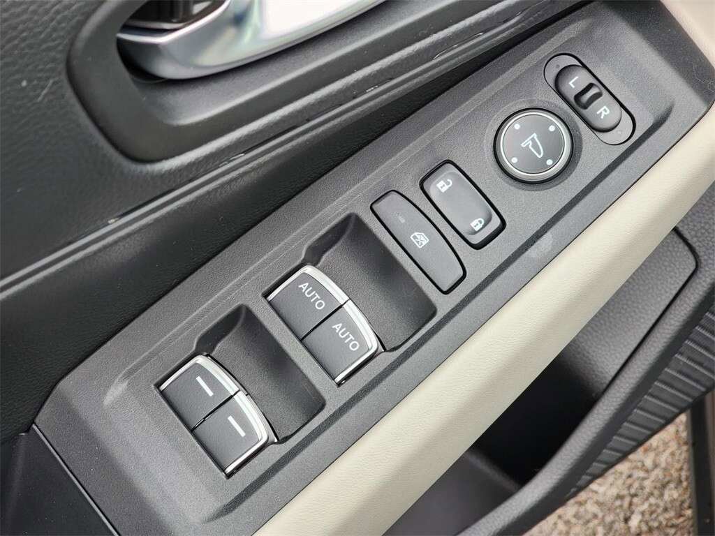 Used 2023 Honda Accord LX image 19